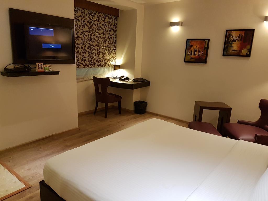 Hotel Levana, Hazratganj Лакхнау Номер фото